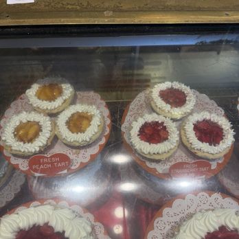 Anna Miller's - Always fun to view the pies and tarts while paying! - Bakeries Near Me - Aiea, Hawaii Anna Miller's - Always fun to view the pies and tarts while paying! - Bakeries Near Me - Aiea, Hawaii