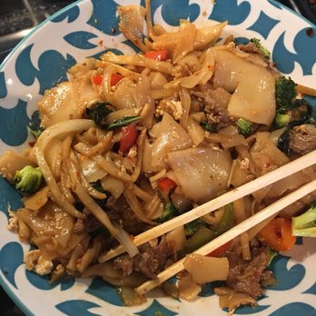 Noppakao Thai Restaurant - 12.95 - Thai Near Me - Everett, Washington Noppakao Thai Restaurant - 12.95 - Thai Near Me - Everett, Washington