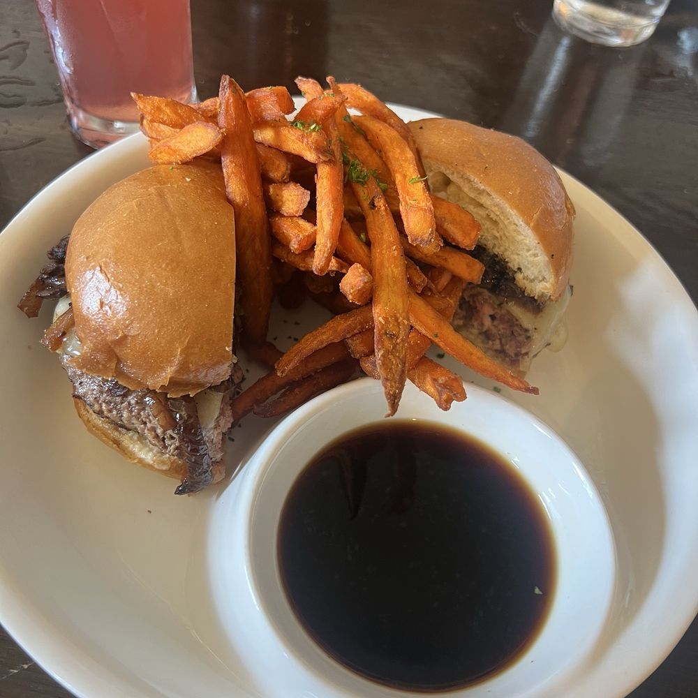 Capital Ale House - Mushroom French Dip Burger Sweet Potato Fries - American Near Me - Richmond, Virginia