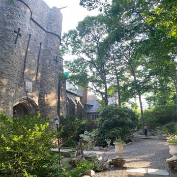 Hammond Castle Museum - The entrance - Museums Near Me - Gloucester, Massachusetts