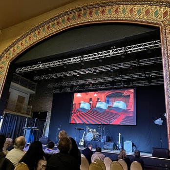 Des Plaines Theatre - Performing Arts Near Me - Des Plaines, Illinois