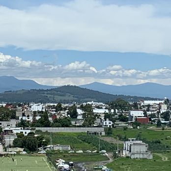 Hampton Inn and Suites By Hilton - View from our hotel room - Hotels Near Me - Tlaxcalancingo, PUE