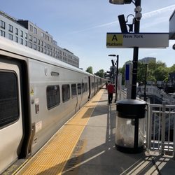 Flushing Main Street - Platform