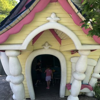 Glenwood Gardens - Tea house - Parks Near Me - Cincinnati, Ohio Glenwood Gardens - Tea house - Parks Near Me - Cincinnati, Ohio