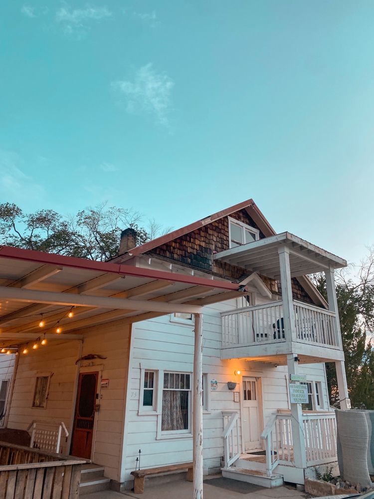 DESERT MOON HOTEL AND RV PARK Updated October 2024 15 Photos 75 W