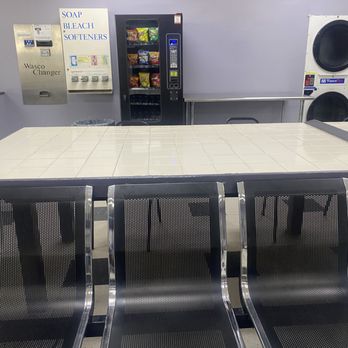 Laundramagic Coin Laundry - Laundromat Near Me - Jacksonville, Florida Laundramagic Coin Laundry - Laundromat Near Me - Jacksonville, Florida