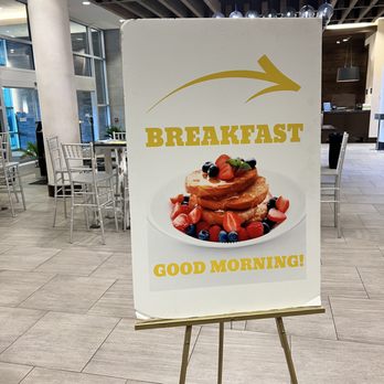 DoubleTree by Hilton Hotel Reading - Hotels Near Me - Reading, Pennsylvania