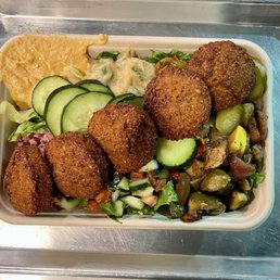 Kids' 1/2 Rice 1/2 Salad Bowl Kids' 1/2 Rice 1/2 Salad Bowl