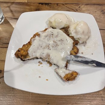 Hickok's Steakhouse - Chicken fried steak and mashed & gravy - Steakhouses Near Me - Hays, Kansas