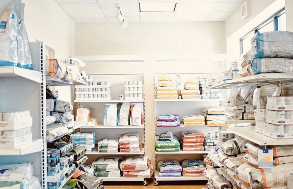 Piper Glen Animal Hospital - pet boarding facility in Charlotte, NC