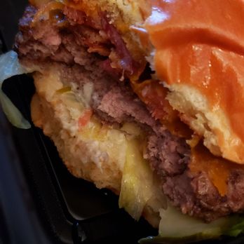 101 Craft Kitchen - 101 burger - Gastropubs Near Me - Fishers, Indiana