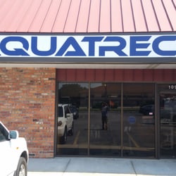 Diventures - Outside shop