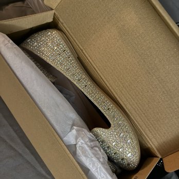 My Melrose Fashion for Less - And these for when my feet get tired - Accessories Near Me - Houston, Texas My Melrose Fashion for Less - And these for when my feet get tired - Accessories Near Me - Houston, Texas