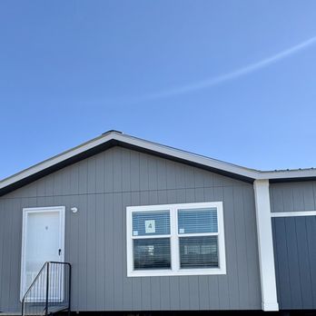 Hench's - Mobile Home Dealers Near Me - Denison, Texas