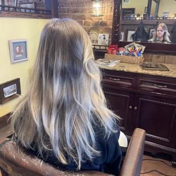 Maegan King - Hair Stylists Near Me - El Segundo, California