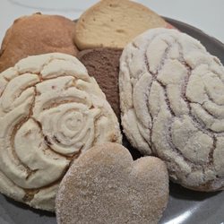 La Fe Mexican Bakery