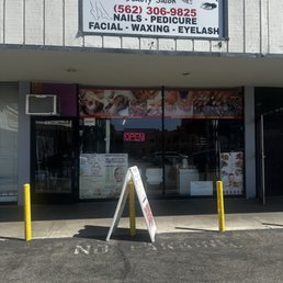 Exterior outside entrance of Nimmo's Threading Beauty Salon - Norwalk, California Exterior outside entrance of Nimmo's Threading Beauty Salon - Norwalk, California