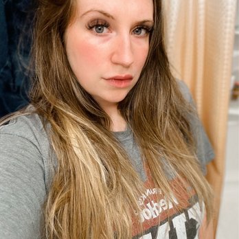 Theesalonbabe - This was already 2 weeks in - Eyelash Service Near Me Theesalonbabe - This was already 2 weeks in - Eyelash Service Near Me