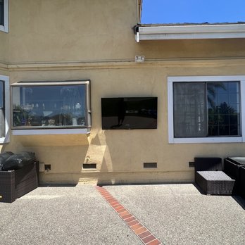 TV-Installer - My outdoor mounted Sony - TV Mounting Near Me TV-Installer - My outdoor mounted Sony - TV Mounting Near Me