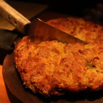 Rutherford Grill - Corn bread was awesome. - American Near Me - Rutherford, California