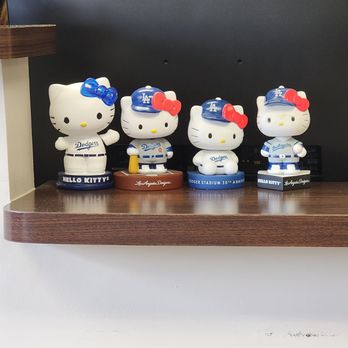 Choy Chiropractic - This is a cool office. They are Dodger fans! I am indifferent to los Gatos Japones. - Chiropractors Near Me - Pasadena, California Choy Chiropractic - This is a cool office. They are Dodger fans! I am indifferent to los Gatos Japones. - Chiropractors Near Me - Pasadena, California