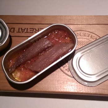 La Salvaora - Smoked Sardinas with fresh tomatod - Spanish Near Me - Valencia, V La Salvaora - Smoked Sardinas with fresh tomatod - Spanish Near Me - Valencia, V