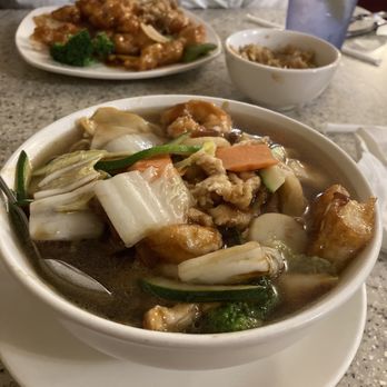 China Dragon Restaurant - S8. Wor Wonton Noodle Soup L3. Orange Chicken Lunch Special - Chinese Near Me - Orange Beach, Alabama