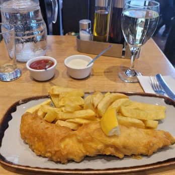 Gigs - Cod fish and chips - Fish & Chips Near Me - London, XGL Gigs - Cod fish and chips - Fish & Chips Near Me - London, XGL