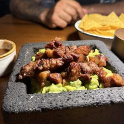 Guacamole chiccarone