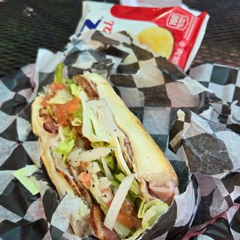 Yah Brew - Sandwiches come with chips!! - July 2024 - Sandwiches Near Me - Mount Joy, Pennsylvania Yah Brew - Sandwiches come with chips!! - July 2024 - Sandwiches Near Me - Mount Joy, Pennsylvania