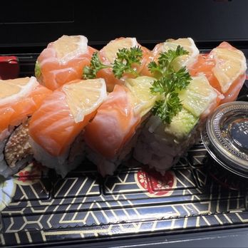 Blufish Sushi & Grill - Azteca roll - Sushi Bars Near Me - Azusa, California