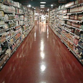 The Fresh Market - Aisles and aisles of goodness - Grocery Near Me - Tampa, Florida The Fresh Market - Aisles and aisles of goodness - Grocery Near Me - Tampa, Florida
