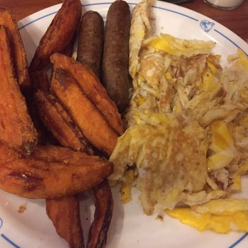 Bareburger - Forest Hills - The worst scramble egg I've ever had. Totally dry scramble egg and obviously it was not made right before it's served. - Burgers Near Me - Forest Hills, New York