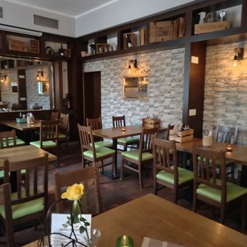 Solo Pizza - Italian Near Me - Munich, BY