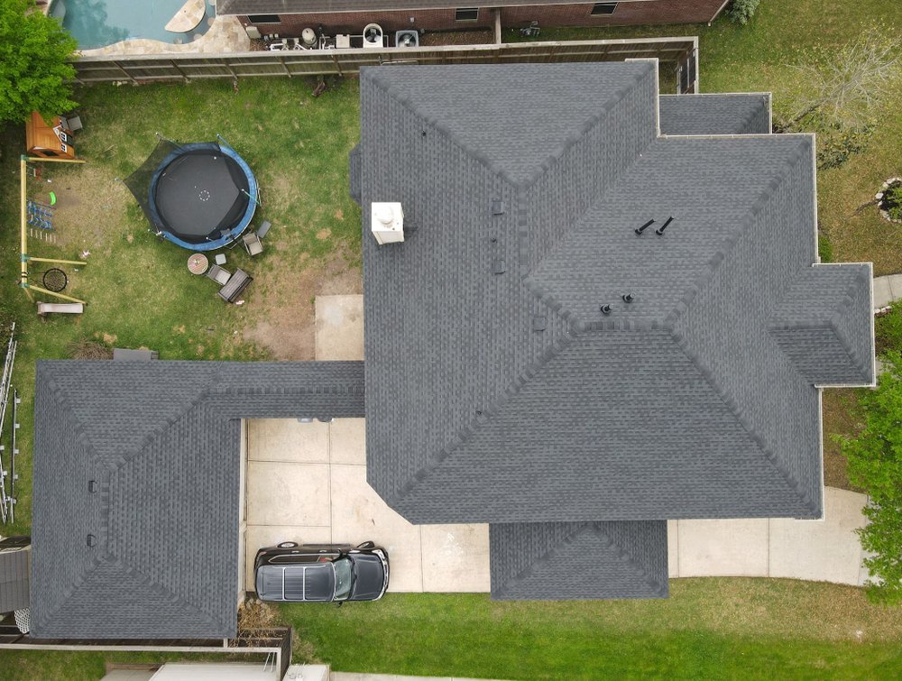 Slide of Mend Roofing