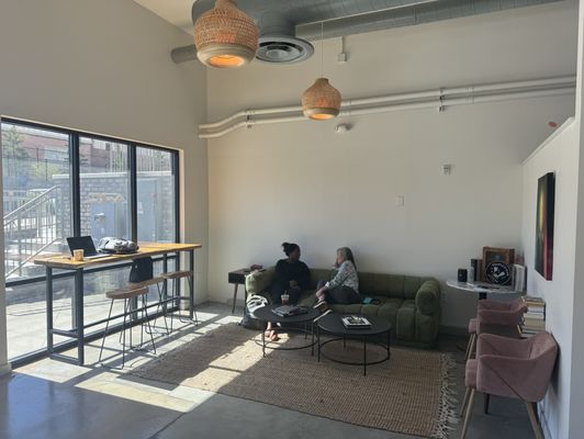 Peoples Town Coffee Bar by null