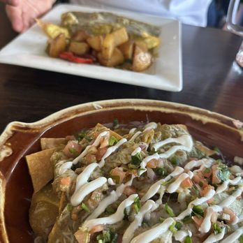 Wake Up Café - Chile verde Nachos - Breakfast & Brunch Near Me - Bakersfield, California Wake Up Café - Chile verde Nachos - Breakfast & Brunch Near Me - Bakersfield, California