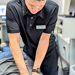 Lincoln Chiropractic - Dr. Damon Blackley