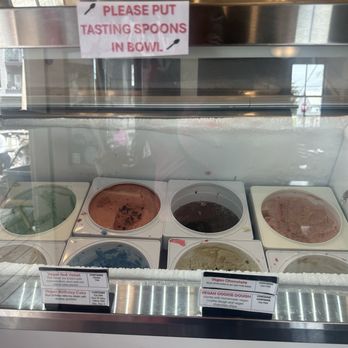 Brics - Ice Cream & Frozen Yogurt Near Me - Indianapolis, Indiana