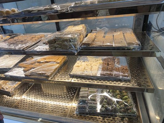 Cloves Indian Groceries & Kitchen by null