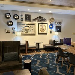 The Draftsman, Autograph Collection - Lobby Accomodations