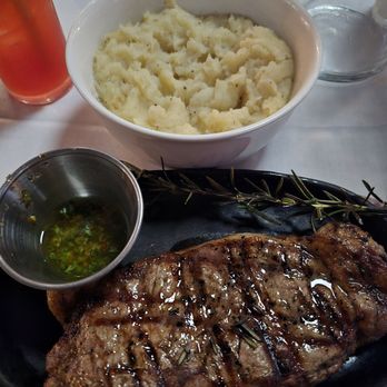 ANGUS Bar & Grill - NY strip steak in desperate need of seasoning - Argentine Near Me - Hollywood, Florida ANGUS Bar & Grill - NY strip steak in desperate need of seasoning - Argentine Near Me - Hollywood, Florida