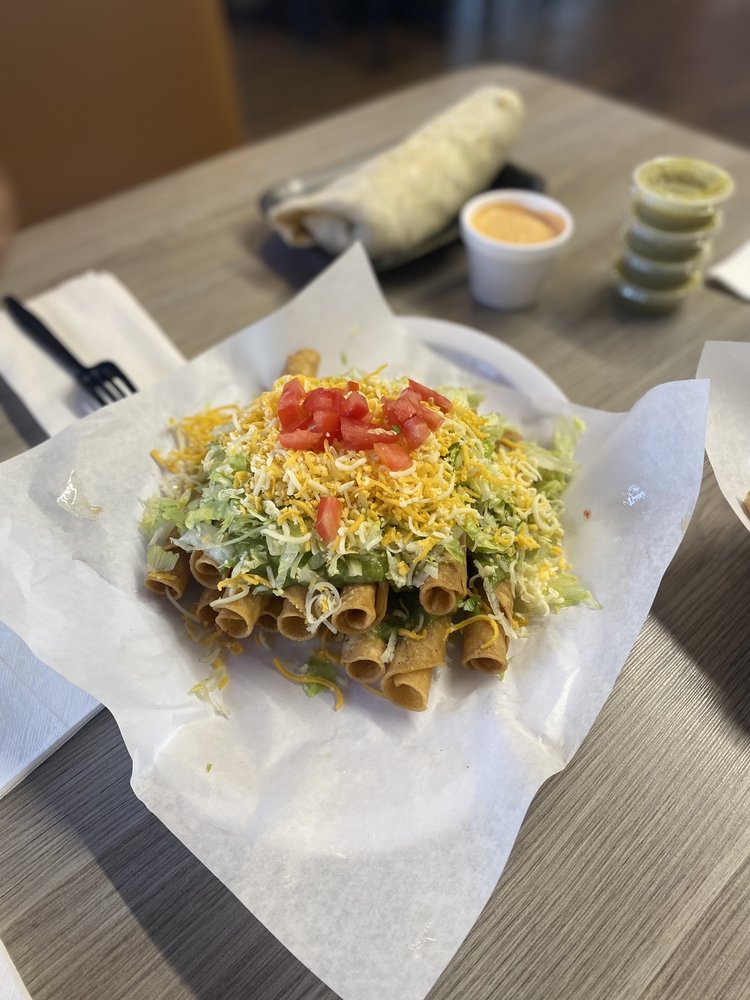 La Lomita Mexican Grill