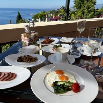 San Domenico Palace - The buffet breakfast with a La carte menu to order from - Italian Near Me - Taormina, Maine