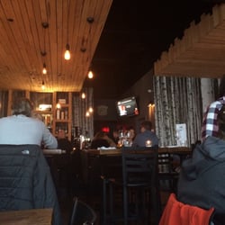 Pic-Bois bistro taverne - Moderne, ambiance chaleureuse