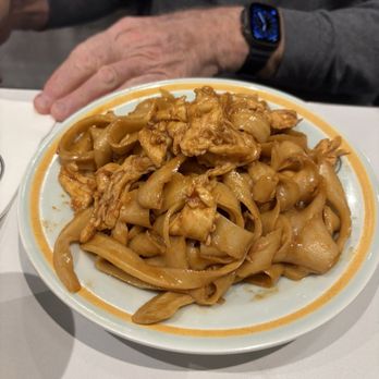 Kung Fu Kitchen - E3.Chicken Stir-Fry Hand-Cut Noodle - Noodles Near Me - New Haven, Connecticut