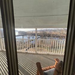 River View Hotel - Room with a View!