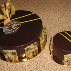 Christophe Fauzic - Le Saint Michel (biscuit brownie, coulis fruits exotiques, mousse chocolat, nougatine