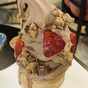 Crispy Cones - Chocolate, Reese's peanut butter cups and strawberries - Ice Cream & Frozen Yogurt Near Me - Provo, Utah