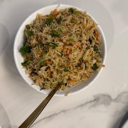 Ishq Traditiona Veg